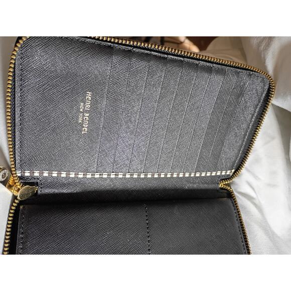 Henri Bendel New York Zip Around Black Leather Wallet Excellent Condition - Picture 9 of 14